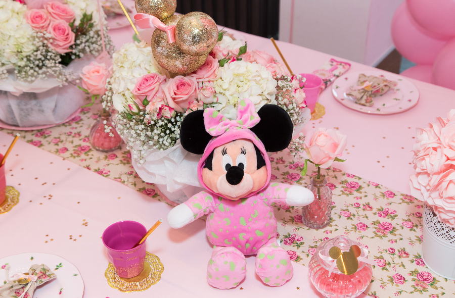 MINNIE MOUSE TABLE